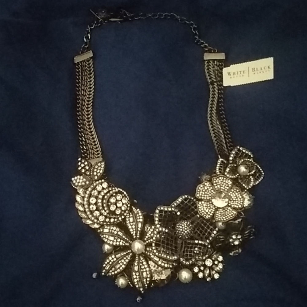 White House Black Market Statement Necklace
